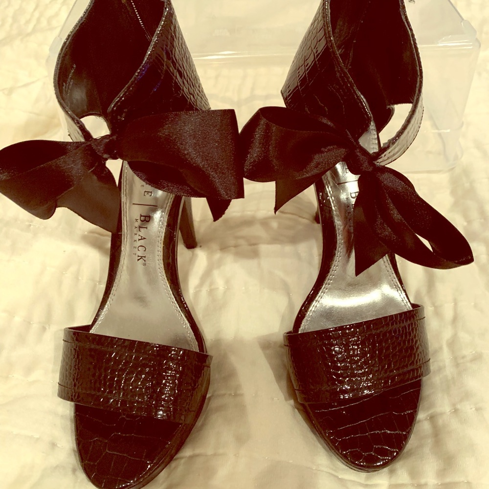 Black house white market heels